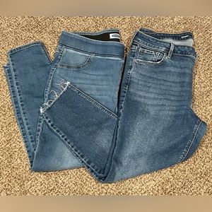Old Navy Rockstar Jeggings and Crop Jeans (set of 2)